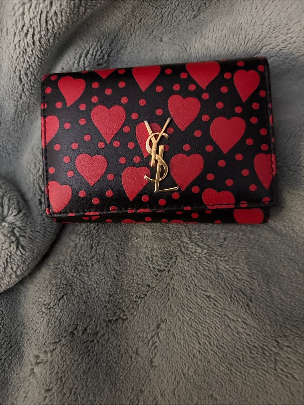 NEVER USED YSaint Laurent Black Leather Wallet with Red Heart Pattern & Gold YSL